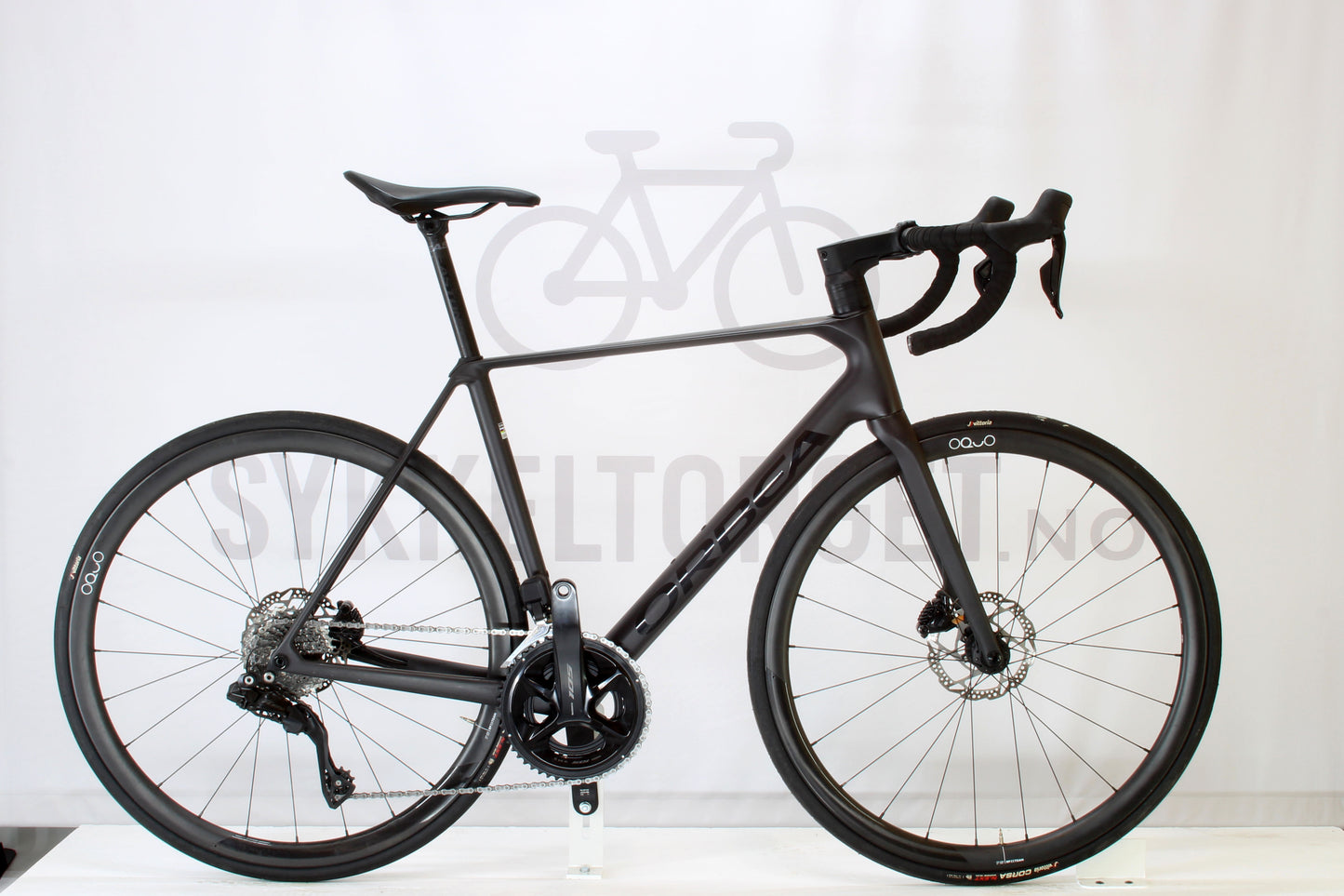 Orbea Orca M30i Di2, karbonhjulsett 2025