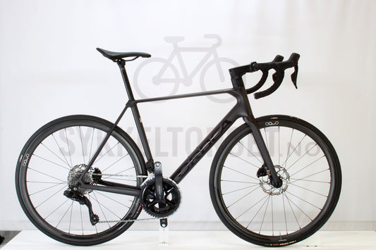 Orbea Orca M30i Di2, karbonhjulsett 2025