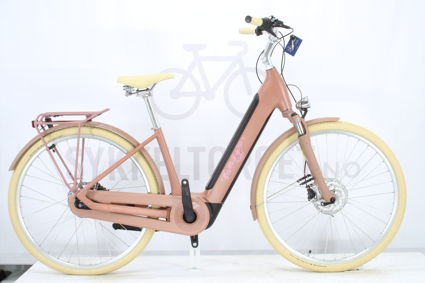 Cube Ella Hybrid 2025