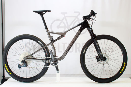 Orbea Oiz M00 TR 2022 XL Grey Black