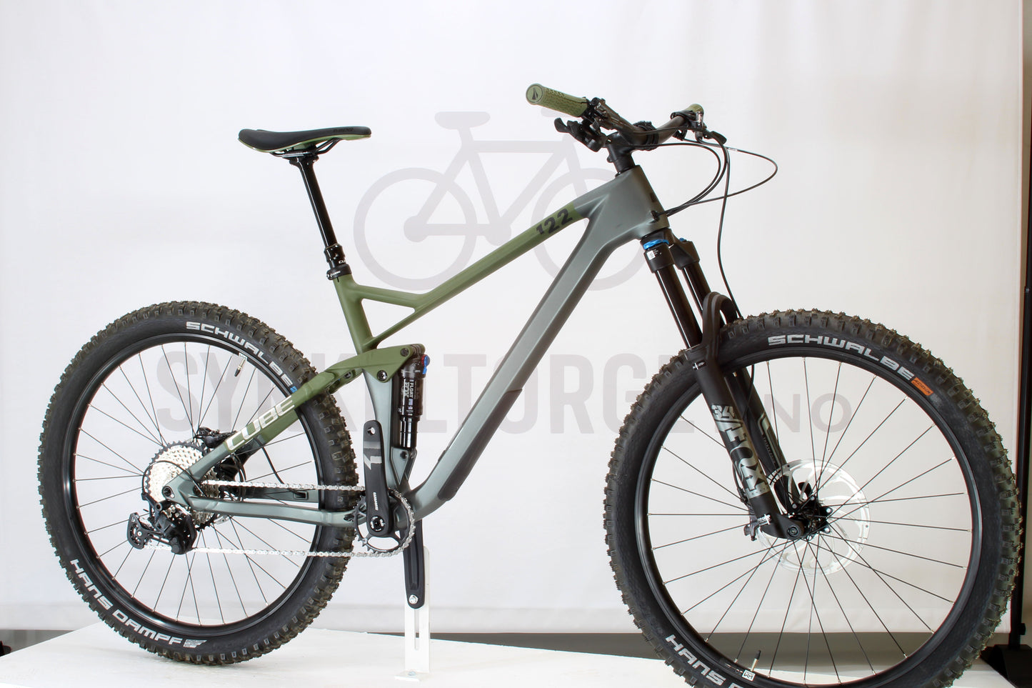 Cube Stereo 122 2024