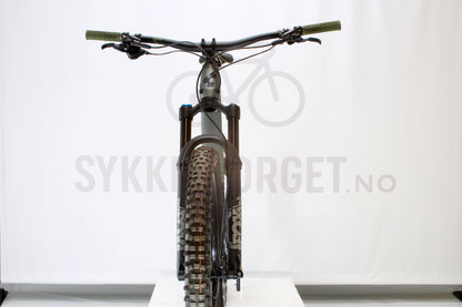 Cube Stereo 122 2024