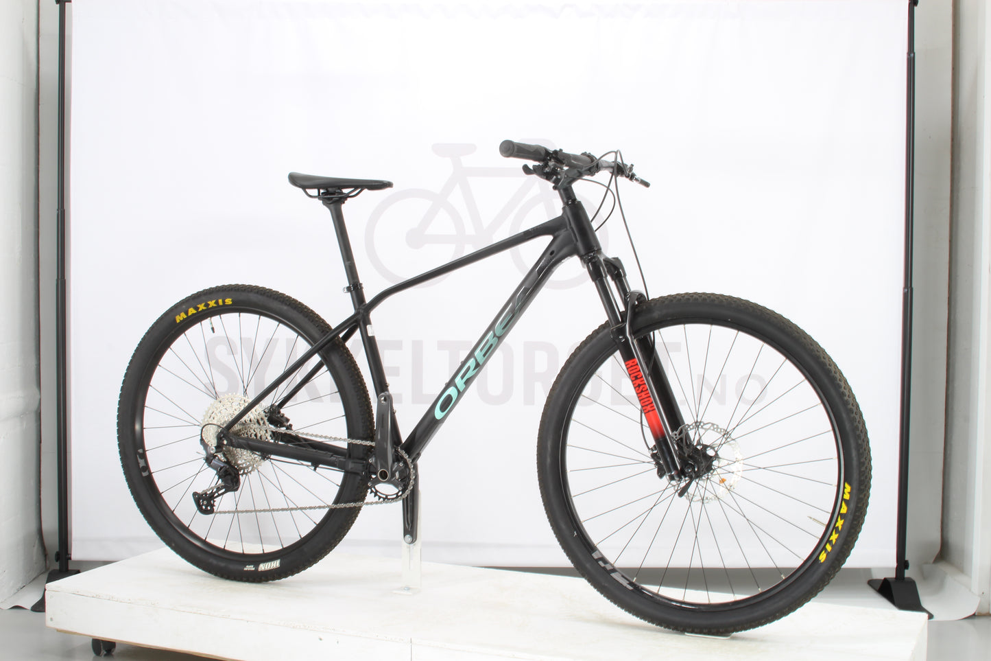 Orbea  Alma H30 2022 M Black Matte