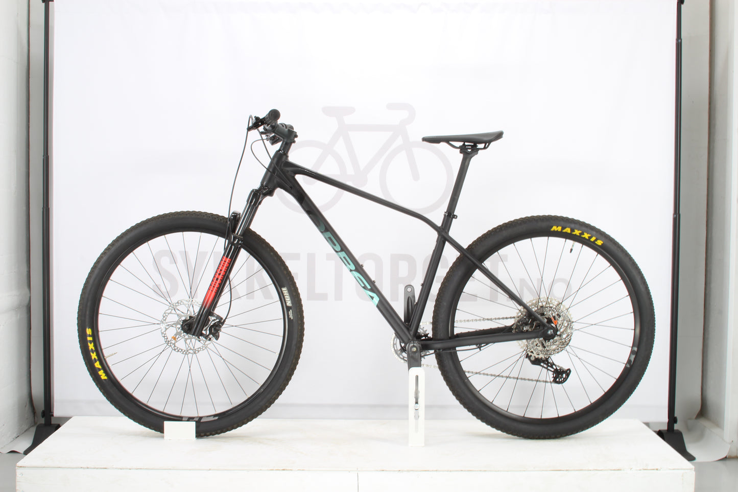 Orbea  Alma H30 2022 M Black Matte
