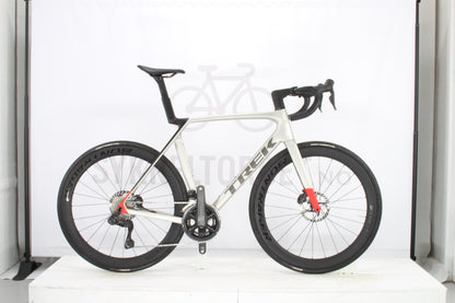 Trek Madone SL7 2024 L Matte Lunar Silver