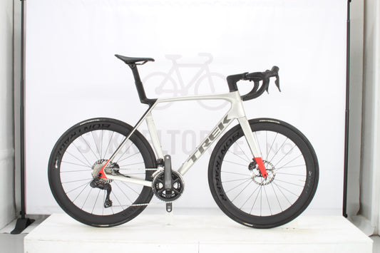 Trek Madone SL7 2024 L Matte Lunar Silver